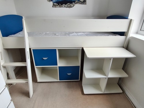 Blue and white - blue,